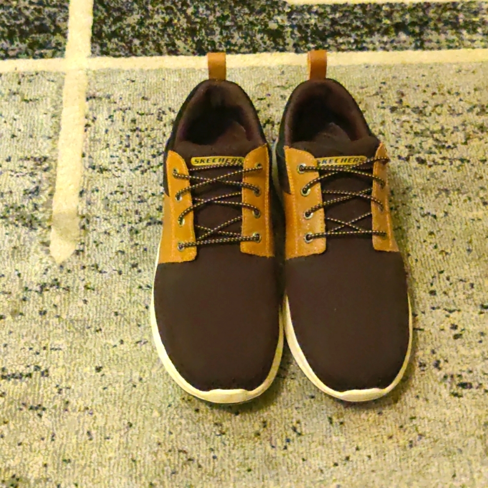 Men's Relaxed Fit Shoes